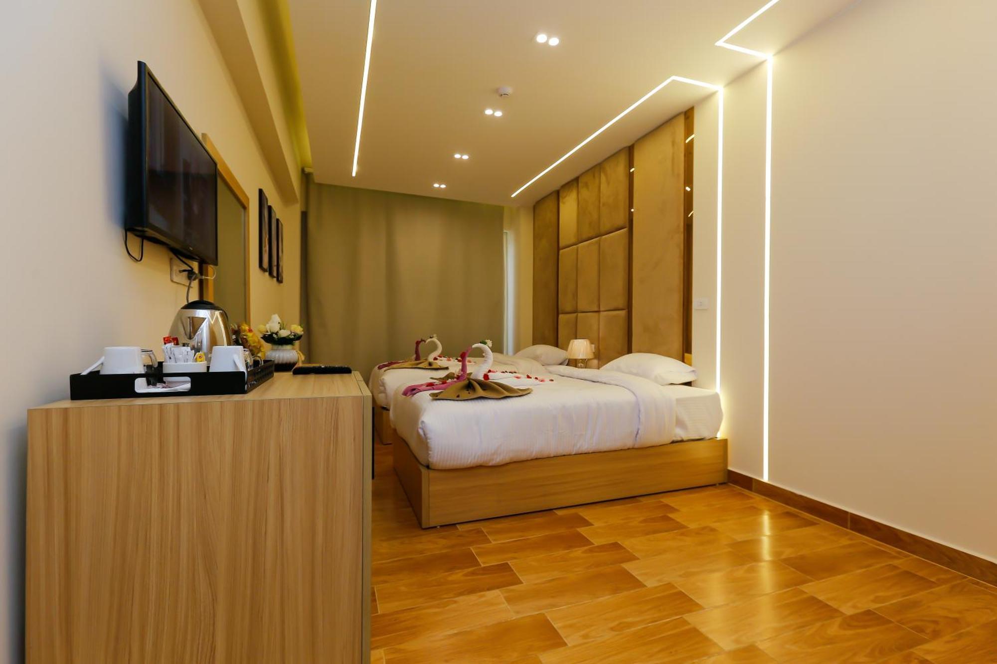Rizk Pyramids View Hotel Kafrat al Jabal Exterior photo