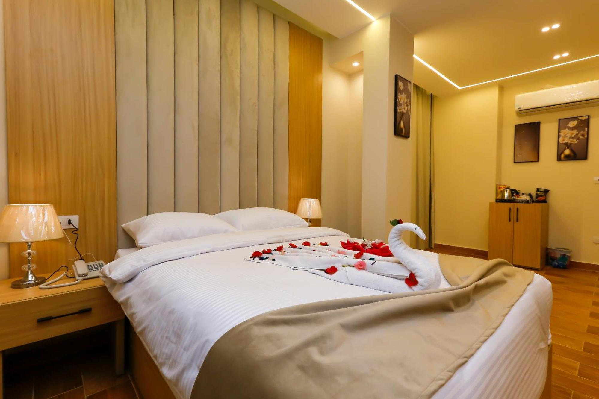 Rizk Pyramids View Hotel Kafrat al Jabal Exterior photo