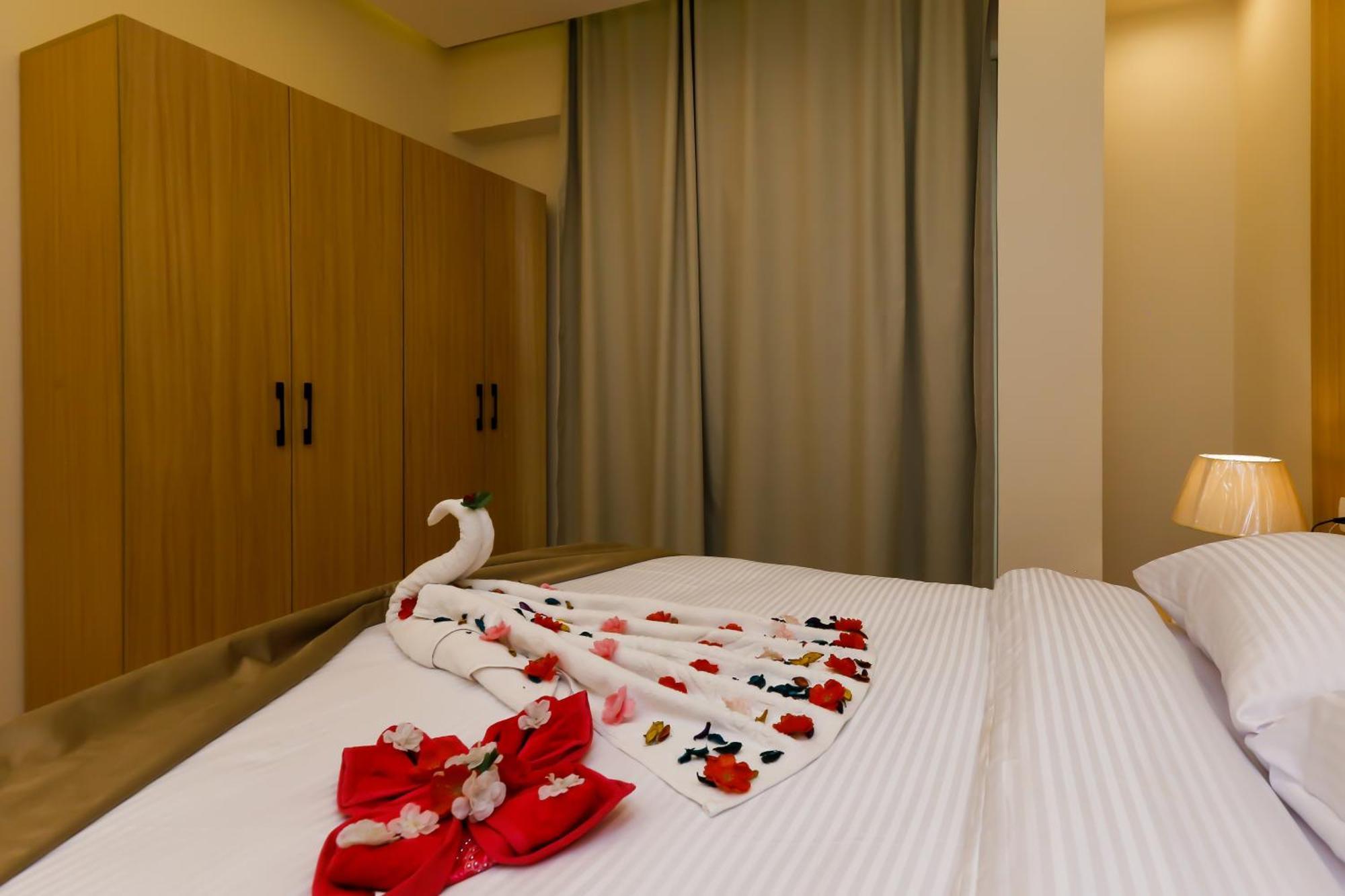 Rizk Pyramids View Hotel Kafrat al Jabal Exterior photo